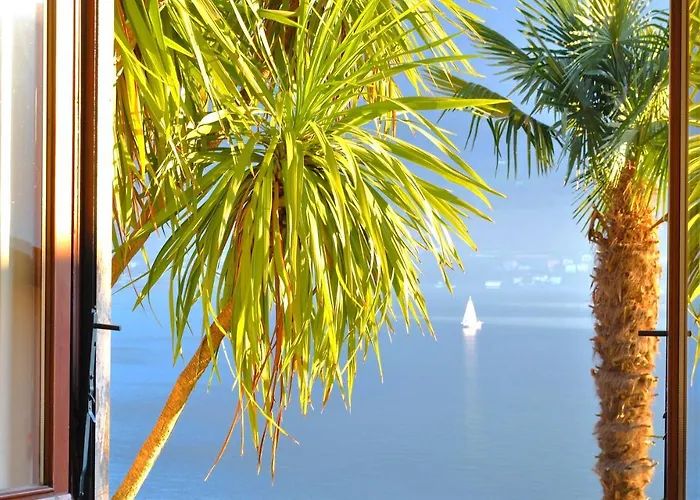 The Palm With Garden Apartmán
